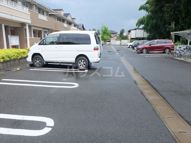 14/22 駐車場