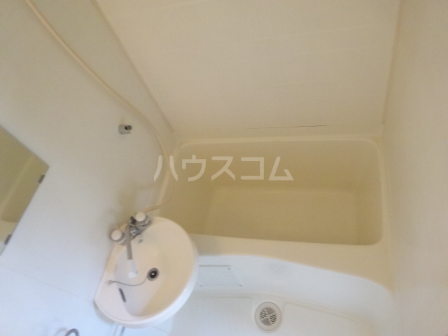13/30 浴室