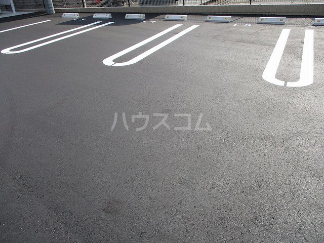 14/20 駐車場