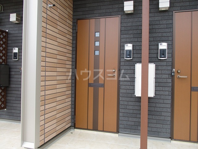 19/26 エントランス