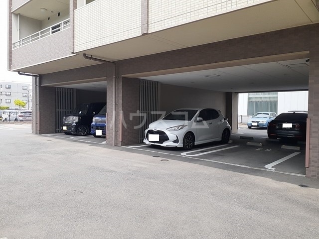 14/20 駐車場