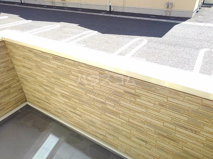 19/27 バルコニー