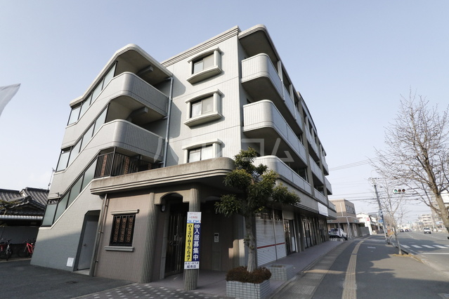 3/8 エントランス