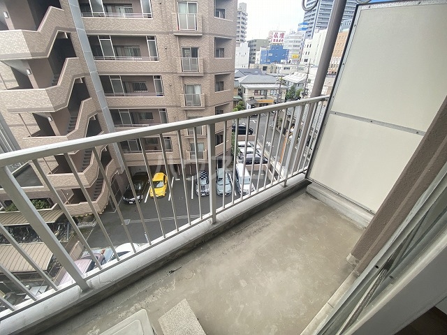 18/26 バルコニー