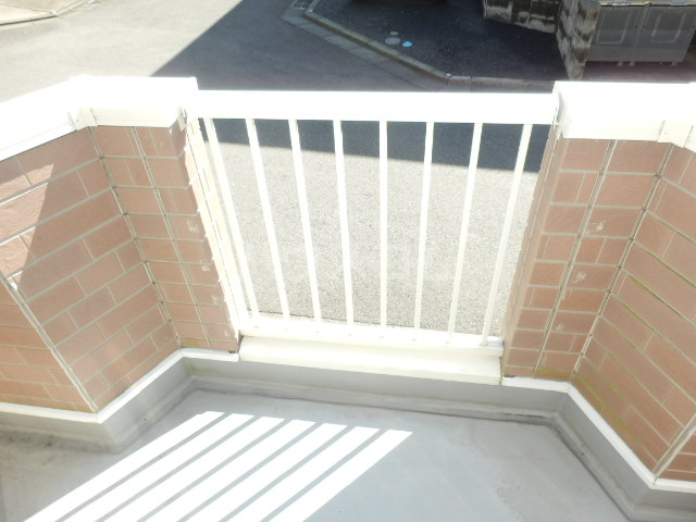 20/27 バルコニー