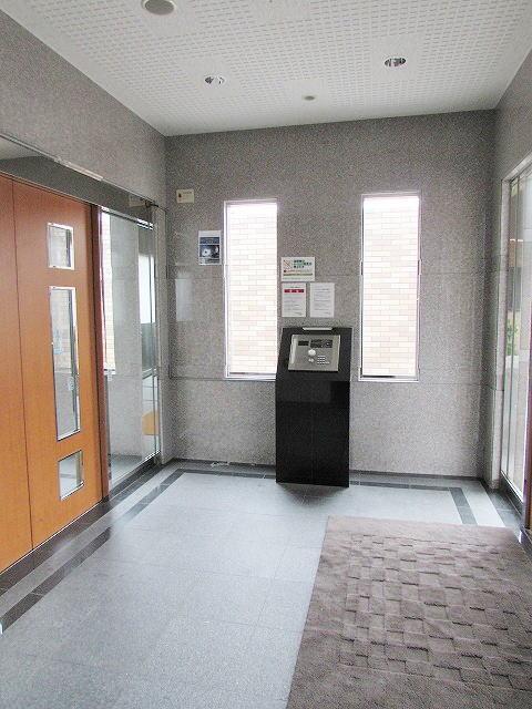 14/20 エントランス