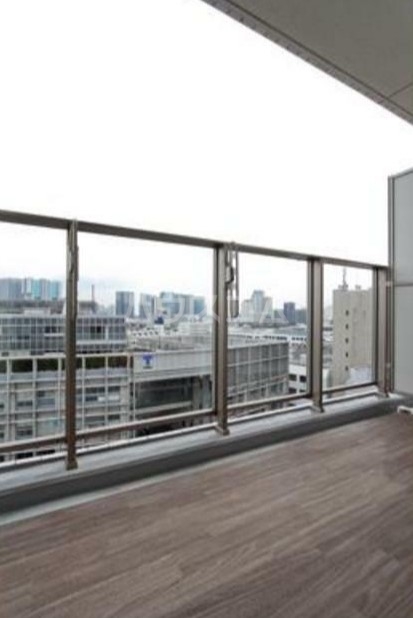 15/22 バルコニー
