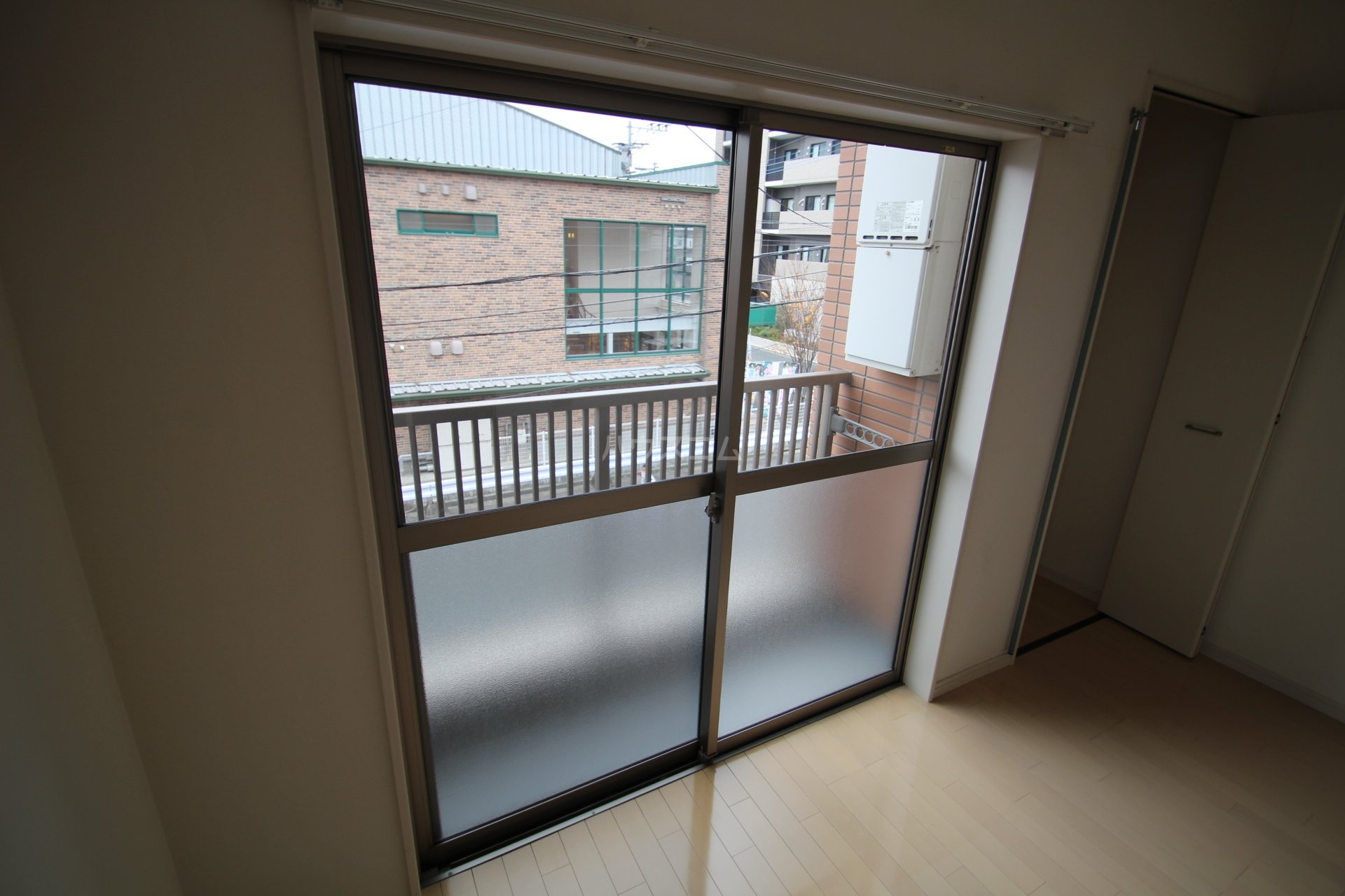 13/16 バルコニー