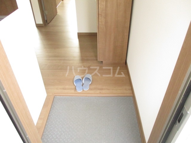 14/30 玄関