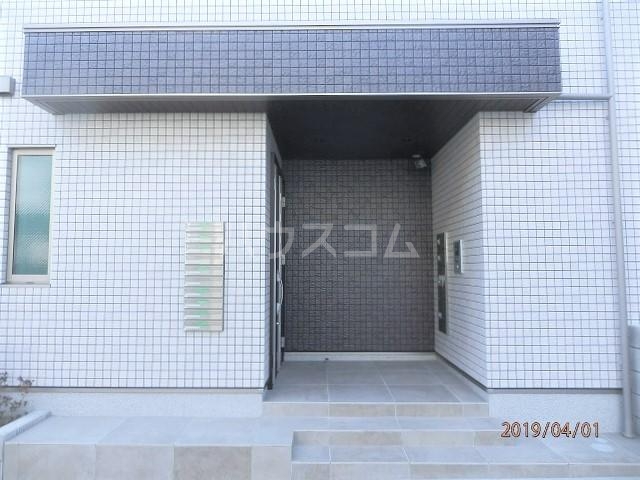 21/22 エントランス