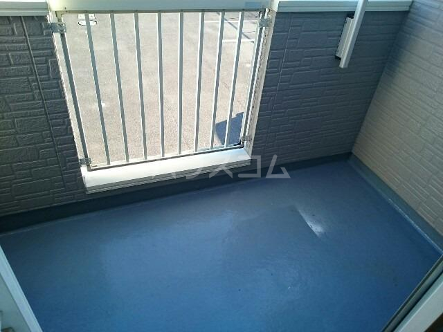 18/27 バルコニー