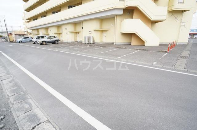 14/22 駐車場