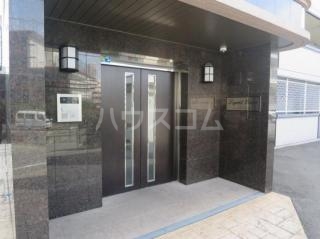 13/19 エントランス