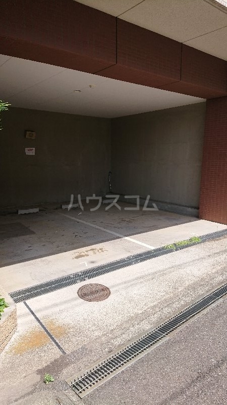 22/30 駐車場