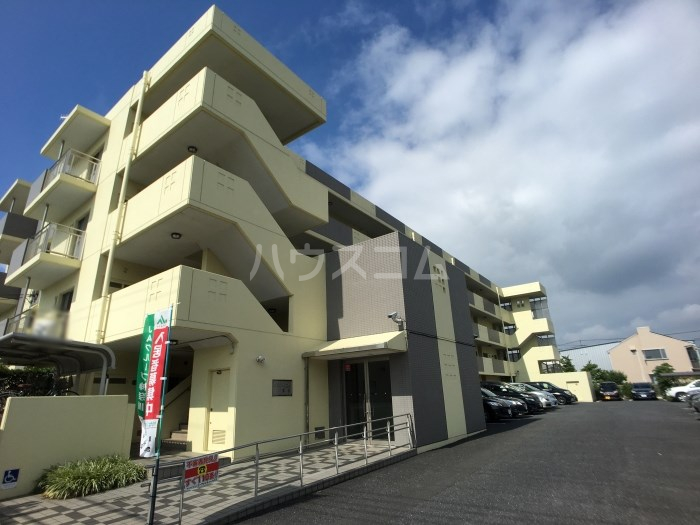 20/26 エントランス