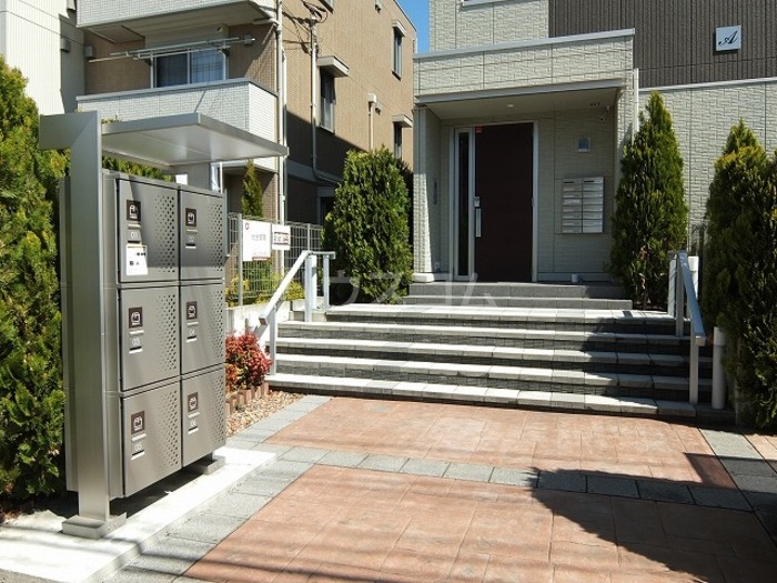 21/28 エントランス