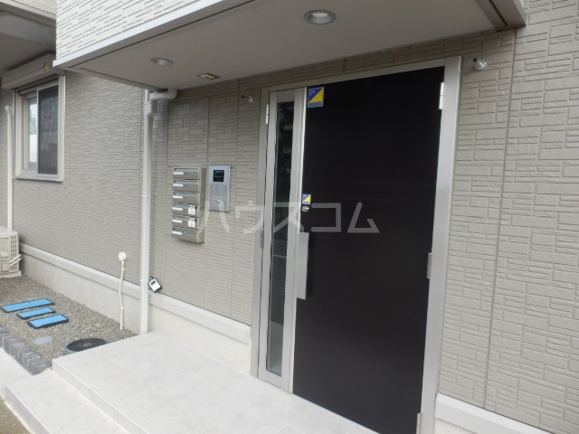 14/16 エントランス