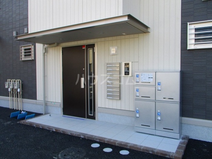 2/5 エントランス