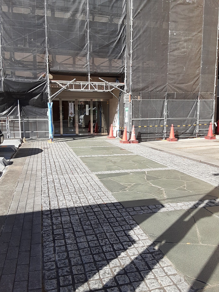 19/24 エントランス