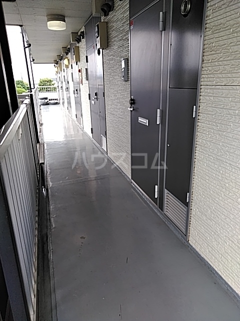 21/26 エントランス