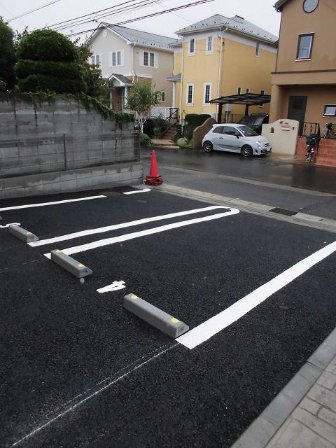 20/29 駐車場