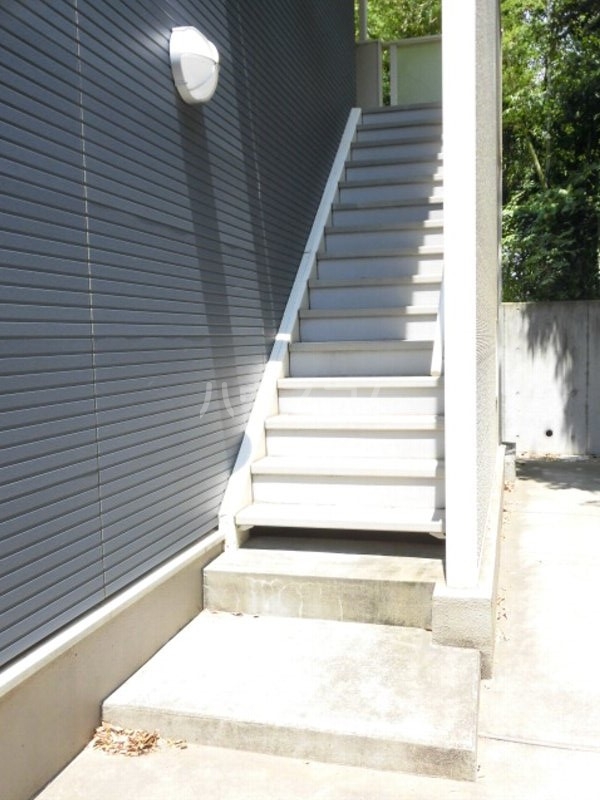 15/21 エントランス