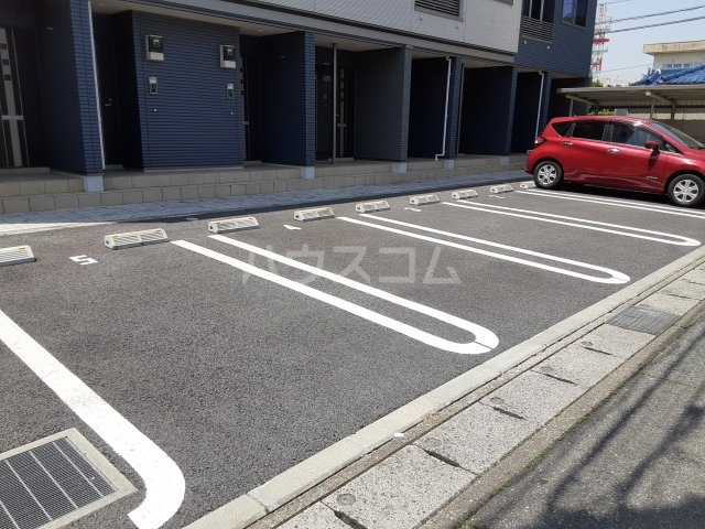 25/30 駐車場