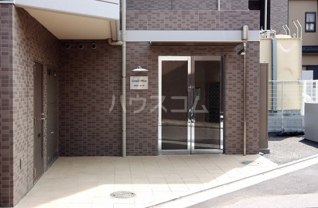 18/26 エントランス