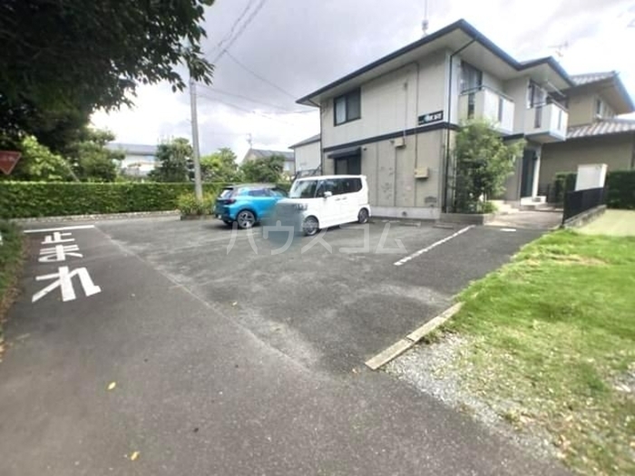 22/30 駐車場