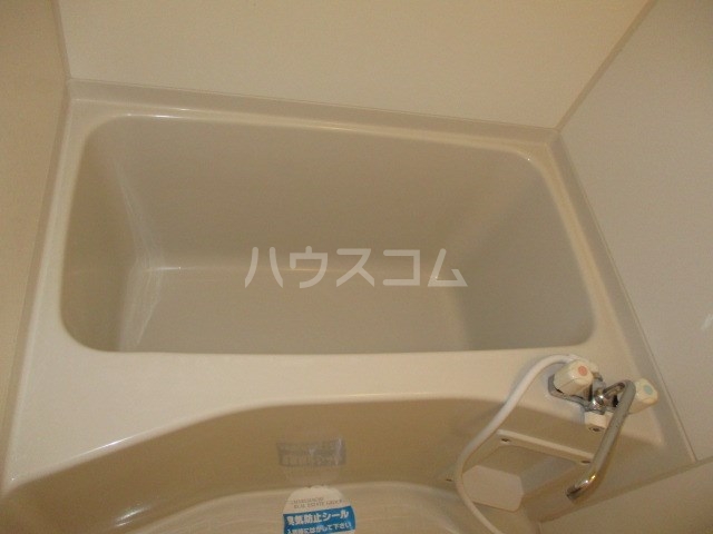 13/30 浴室