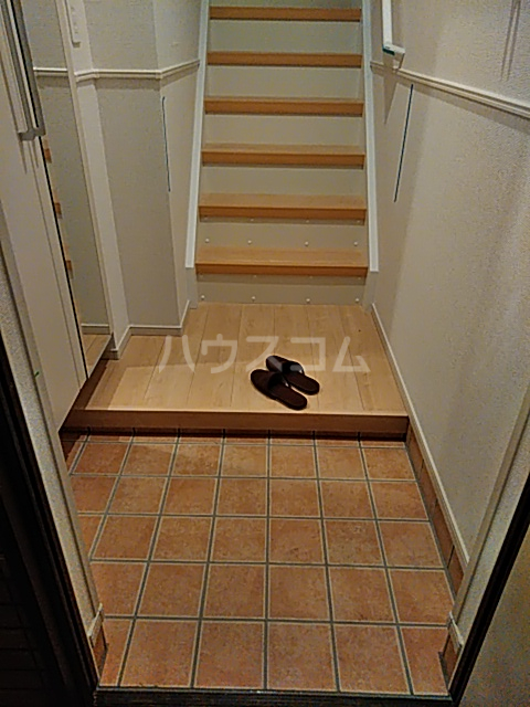 13/30 玄関