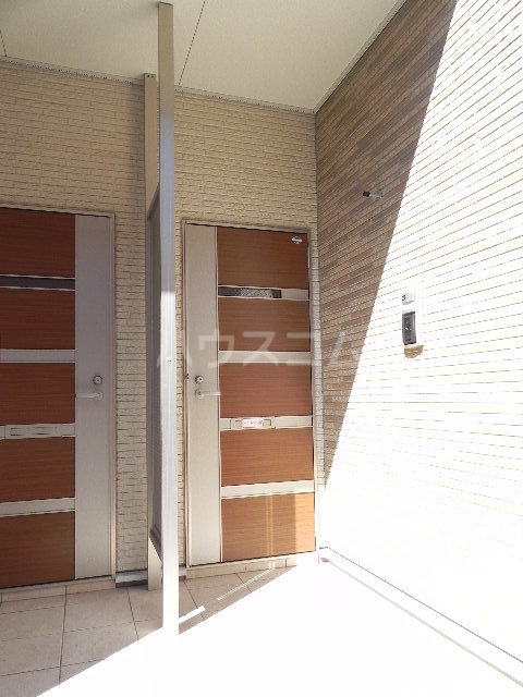 14/21 エントランス