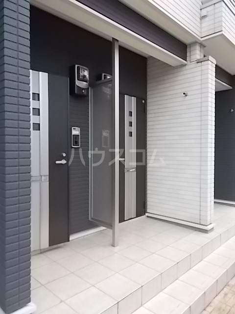 13/20 エントランス