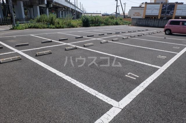 22/30 駐車場