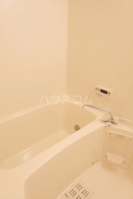 13/30 浴室