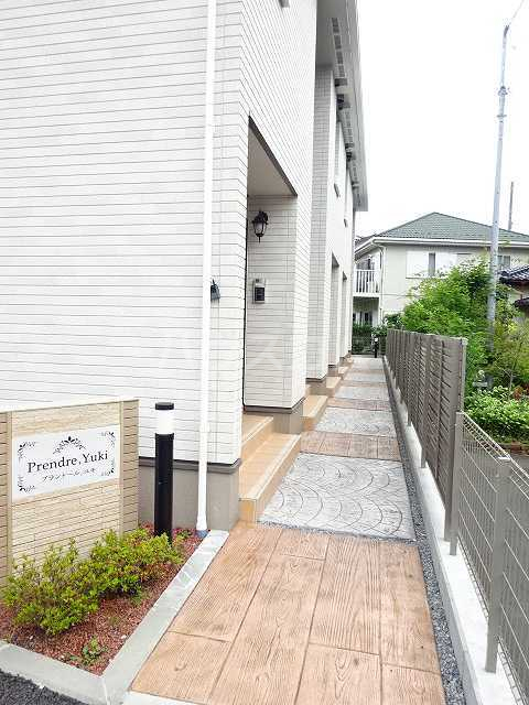 13/22 エントランス