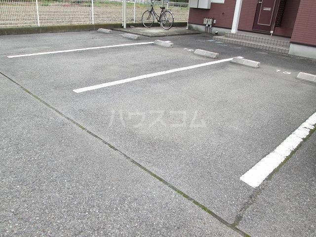 14/21 駐車場