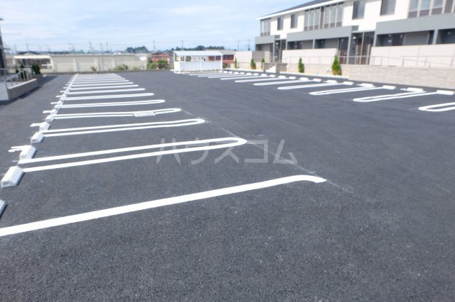 22/30 駐車場