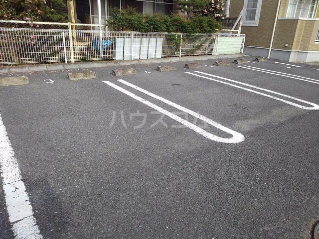 14/20 駐車場