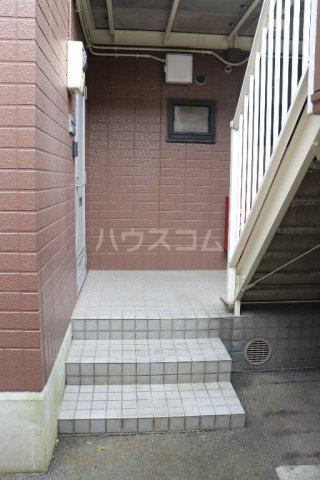 22/30 エントランス