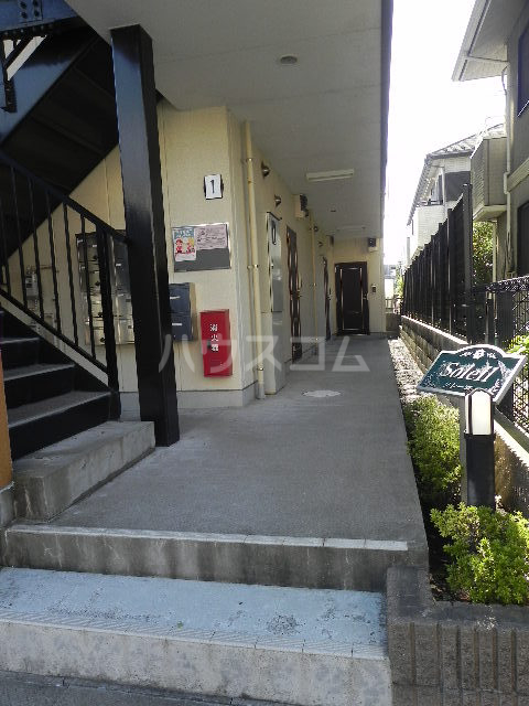 14/20 エントランス