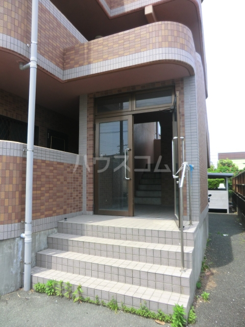 21/29 エントランス