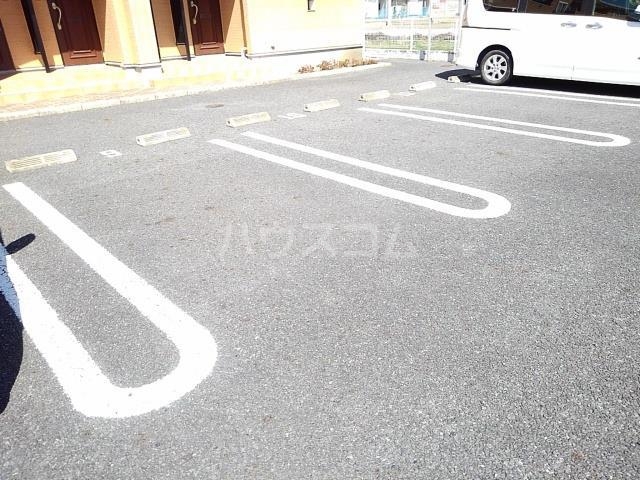 2/10 駐車場