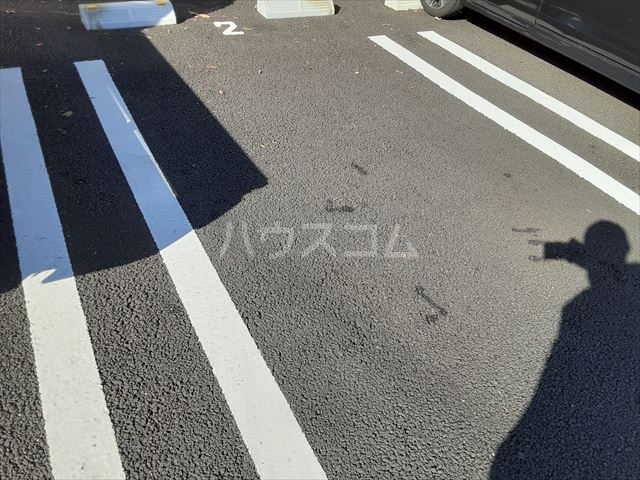 22/28 駐車場
