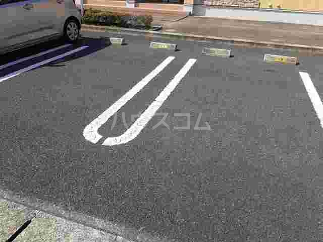14/20 駐車場