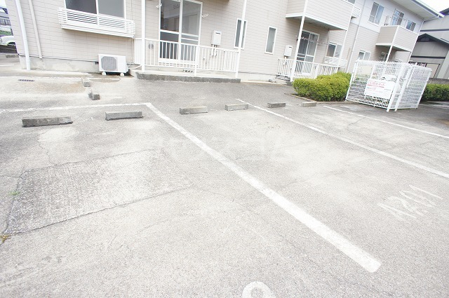 2/8 駐車場