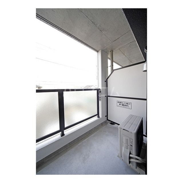 15/23 バルコニー