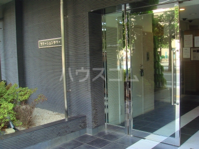 16/25 エントランス