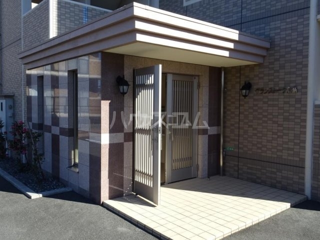 2/8 エントランス