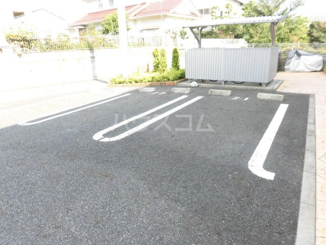 15/23 駐車場